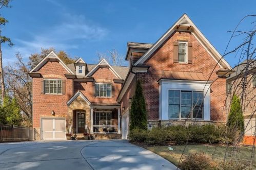 2810 Briarcliff Rd, Atlanta GA  30329-2504 exterior