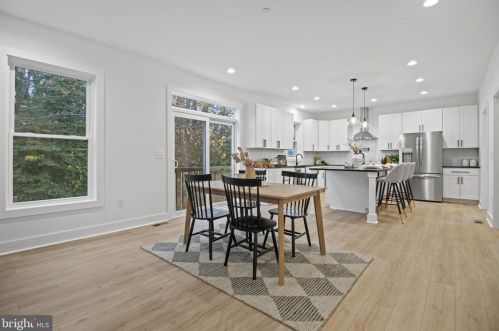 664 Dill Rd, Severna Park MD 21146-4120 exterior