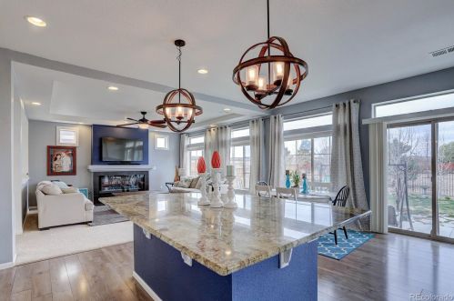 5037 Addison Way, Aurora CO 80016-5390 exterior