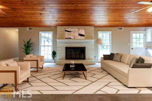 3090 Eastland Ct, Lithonia, GA 30078-6400