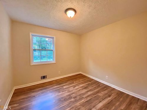 1765 Stag Dr, Conyers GA  30012-3642 exterior