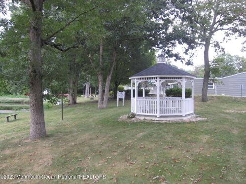 37 Pheasant St, Lakehurst NJ  08759-5132 exterior