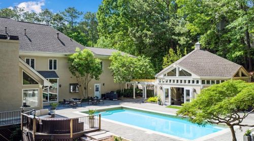 5485 Errol Pl, Atlanta GA  30327-4871 exterior