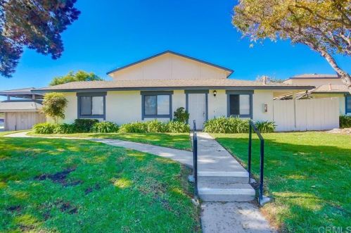 3461 Los Mochis Way, Oceanside, CA 92056-4753
