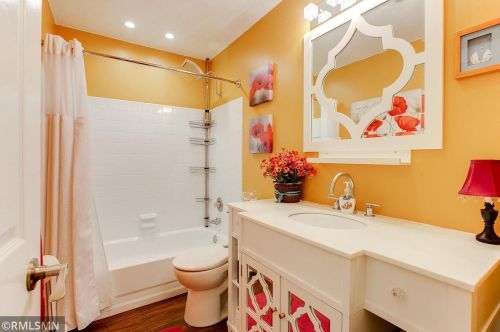 3422 Highlander Dr, Saint Paul MN  55122-1310 exterior