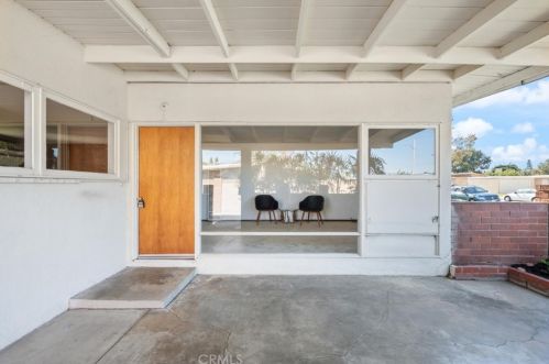 9926 Rutland Ave, Whittier, CA 90605-3329