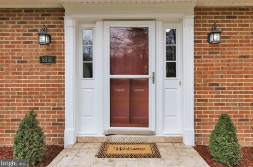 8353 Terra Grande Ave, Springfield, VA 22153-3516