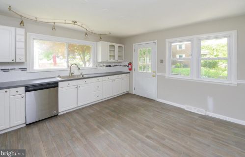 6024 Pleasant Ave, Camden NJ 08110-3537 exterior