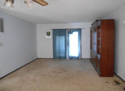 606 Greencastle Dr, Wyanet, IL 61379-9627