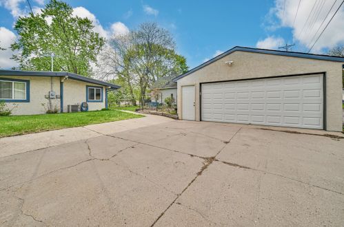 1231 Hewitt Ave, Saint Paul MN  55104-1422 exterior
