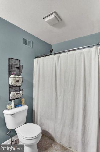 112 Orch Ln, Hanover PA 17331-5016 exterior