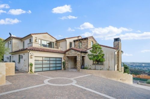 637 Gordon Highlands Rd, Glendora, CA 91741-6459