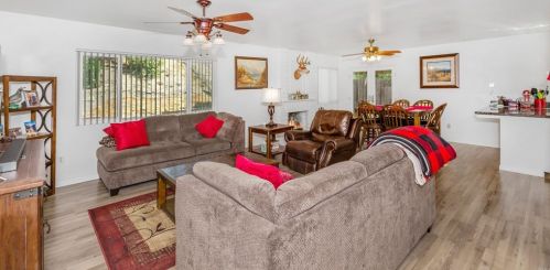 10149 Halberns Blvd, Santee, CA 92071-1443
