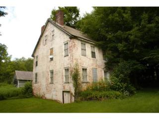 159 Westminster Rd, Putney VT  05346-8812 exterior