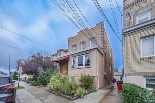 237 Day Ave, Cliffside Park, NJ 07010-1129