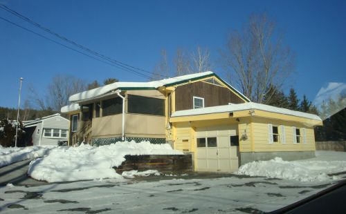 2 Sargent St, Enfield, NH 03748-3075