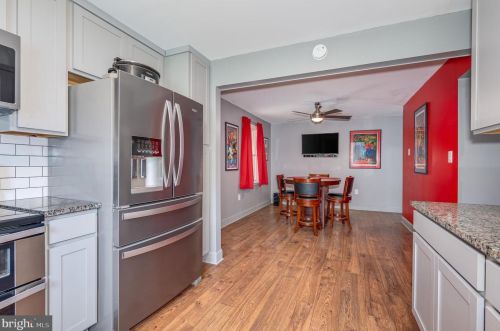 365 Big Oak Dr, Shepherdstown WV 25443-4598 exterior