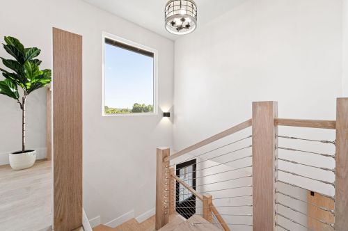 252 Plumosa Ave, Vista CA  92083-8022 exterior