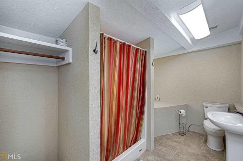 5149 Highway 155, Stockbridge GA  30281-1801 exterior