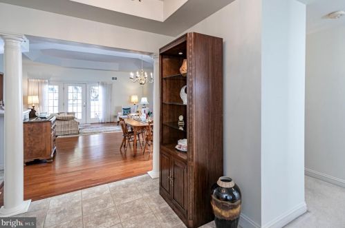 2 Birchwood Ct, Princeton NJ  08540-5041 exterior
