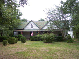 1100 Railroad St, Bishop, GA 30621-1486