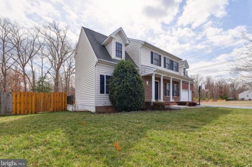 4002 Derbyshire Ln, Fredericksburg, VA 22408-9588