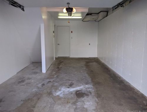 20 Sniffen St, Norwalk CT  06851-6129 exterior