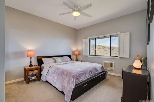 5361 Poola St, Honolulu HI  96821-1536 exterior