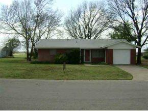 105 Fairview Ln, Tipton, OK 73570-5018