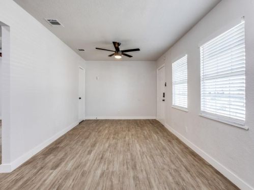 224 Glenfield Dr, Garland TX  75040-8437 exterior