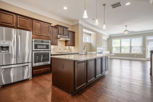 3621 Brookleigh Ln, Atlanta GA  30319-2206 exterior