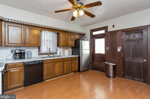 18 Middle St, Hanover PA 17331-3746 exterior