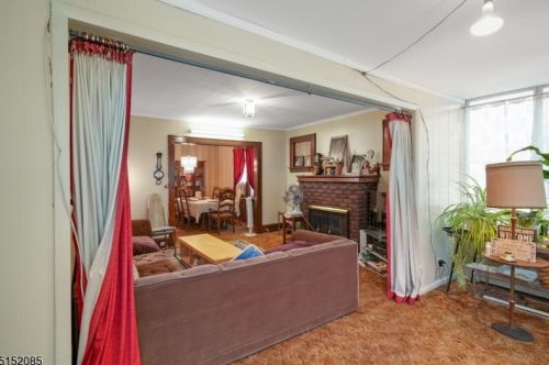 26 Van Ness Ter, Maplewood NJ 07040-3324 exterior