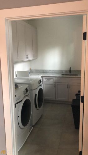 5410 High Point Rd, Atlanta GA  30342-1447 exterior