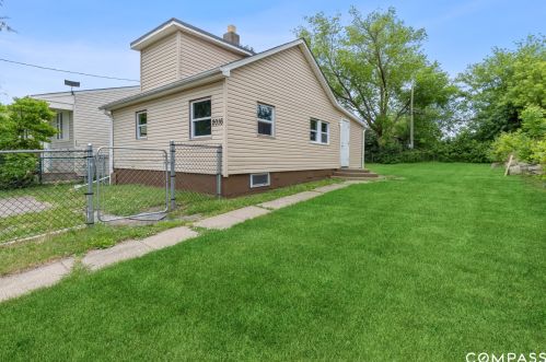 2016 Dickey Ave, North Chicago, IL 60064-2536