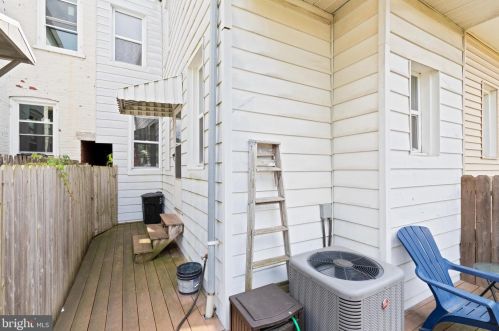 341 Ross St, Lancaster PA  17602-1943 exterior