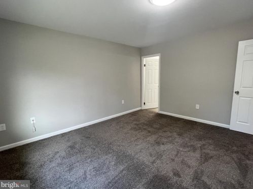 15015 Haslemere Ct, Silver Spring MD 20906-1746 exterior