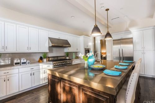 18 Shadybend, Irvine CA  92602-0844 exterior