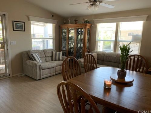 1616 Euclid St, Anaheim CA  92802-2430 exterior