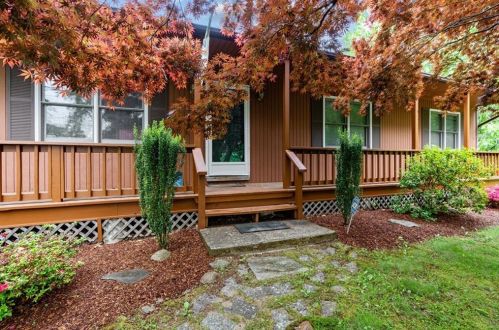 1416 Wallum Lake Rd, Glocester, RI 02859-1827