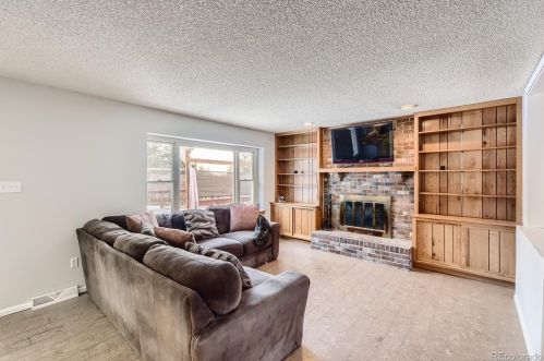 2598 Eagle Cir, Aurora CO 80014-2428 exterior