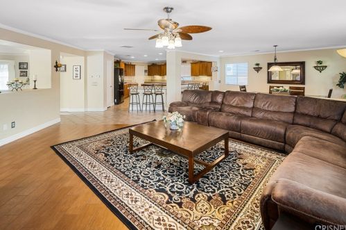 42234 Marbella St, Lancaster CA 93536 exterior