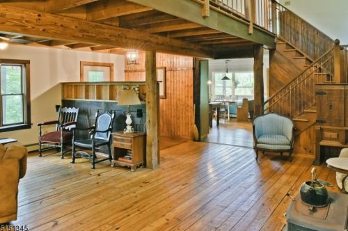 92 Hilltop Trl, Sparta, NJ 07871-2122