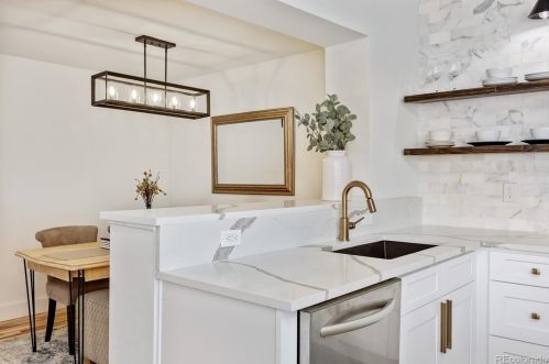 3063 Hudson St, Denver CO  80207-2746 exterior