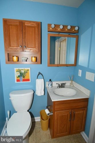 340 Highland Ridge Rd, Berkeley Springs WV  25411-3898 exterior