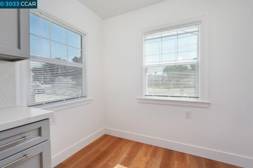 2939 Concord Blvd, Concord CA  94519-2610 exterior