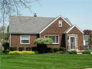 816 Sandralee Dr, Toledo, OH 43612-3129