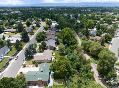 2305 Holly Pl, Denver CO 80222-6218 exterior