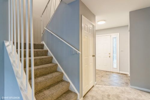 246 Monroe Rd, Lemont, IL 60440-2023