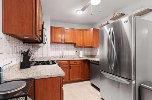 1609 Bridgeport Dr, Atlanta GA  30318-3331 exterior